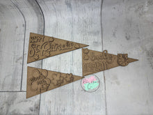 Load image into Gallery viewer, Interchangable seasonal pennant trio stands shelf sitter diy kit
