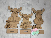 Load image into Gallery viewer, Christmas moose shelf sitter diy kit
