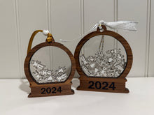 Load image into Gallery viewer, Christmas ornament bar Sat Nov 22 at 2-4pm
