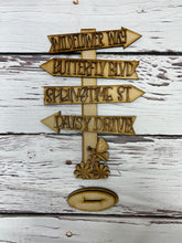 Load image into Gallery viewer, Spring Butterfly street sign Kit
