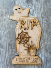 Load image into Gallery viewer, Halloween Ghost grave RIP cutouts
