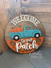 Load image into Gallery viewer, 16” Fall Pumpkin Patch Welcome Round Doorhanger
