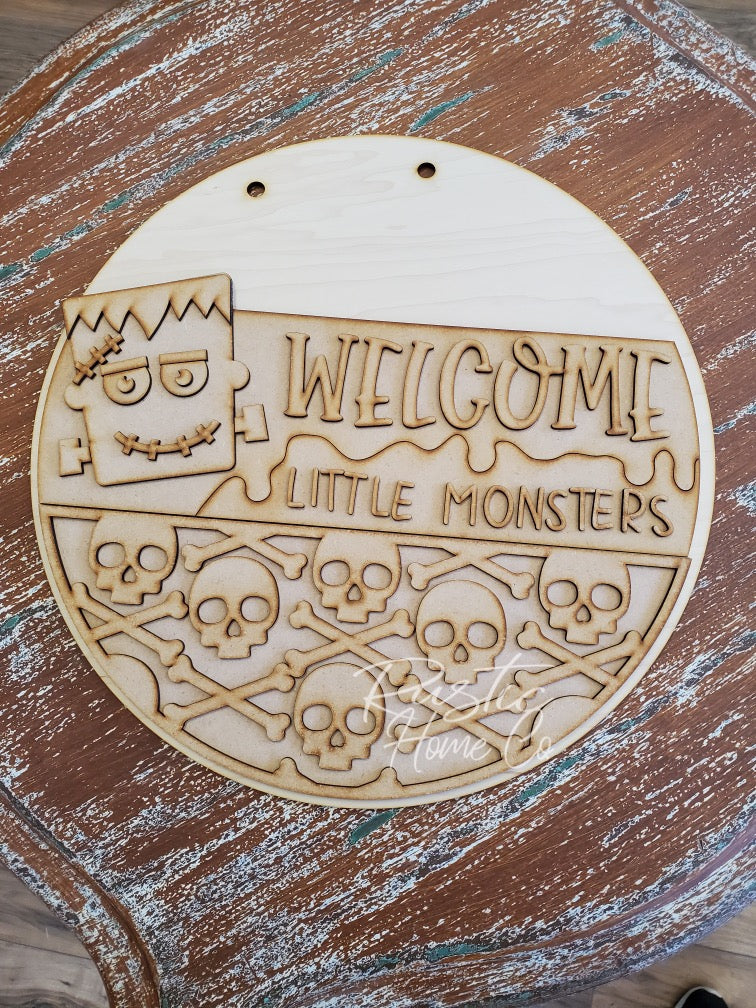 16” Little Monster Halloween Round Doorhanger