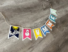 Load image into Gallery viewer, Hello Summer Seasonal Banner garland
