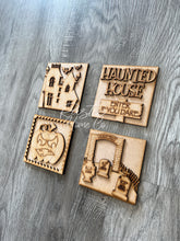 Load image into Gallery viewer, Set of 4 Halloween haunted house Tier Tray Kit signs
