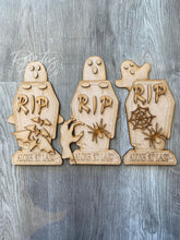 Load image into Gallery viewer, Halloween Ghost grave RIP cutouts
