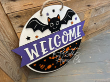 Load image into Gallery viewer, 16” Bats Halloween Welcome Round Doorhanger
