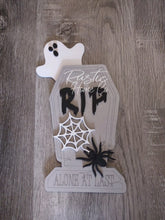 Load image into Gallery viewer, Halloween Ghost grave RIP cutouts
