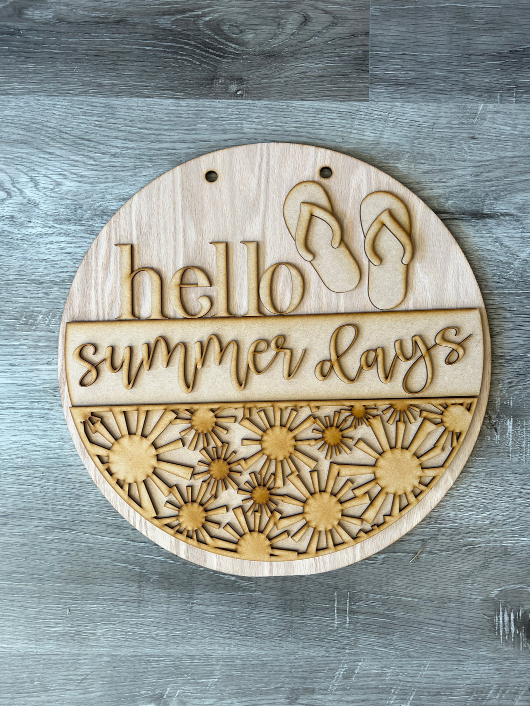 16” Hello Summer Days Welcome Round Doorhanger